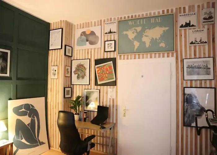Cozy , Warm And Welcoming Room In The Heart Of Nuernberg